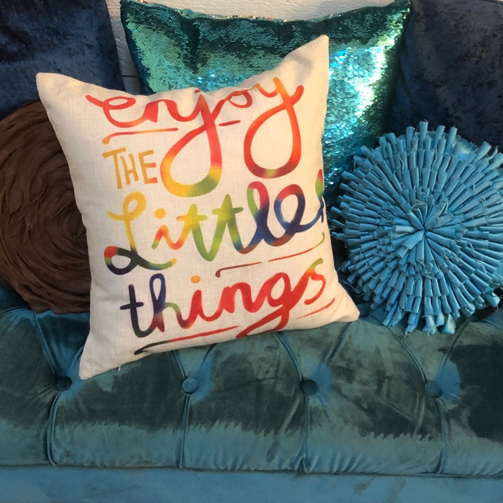ENJOY THE LITTLE THINGS PILLOW COVER - Rainbow on natural - Size 16x16 - NWT!